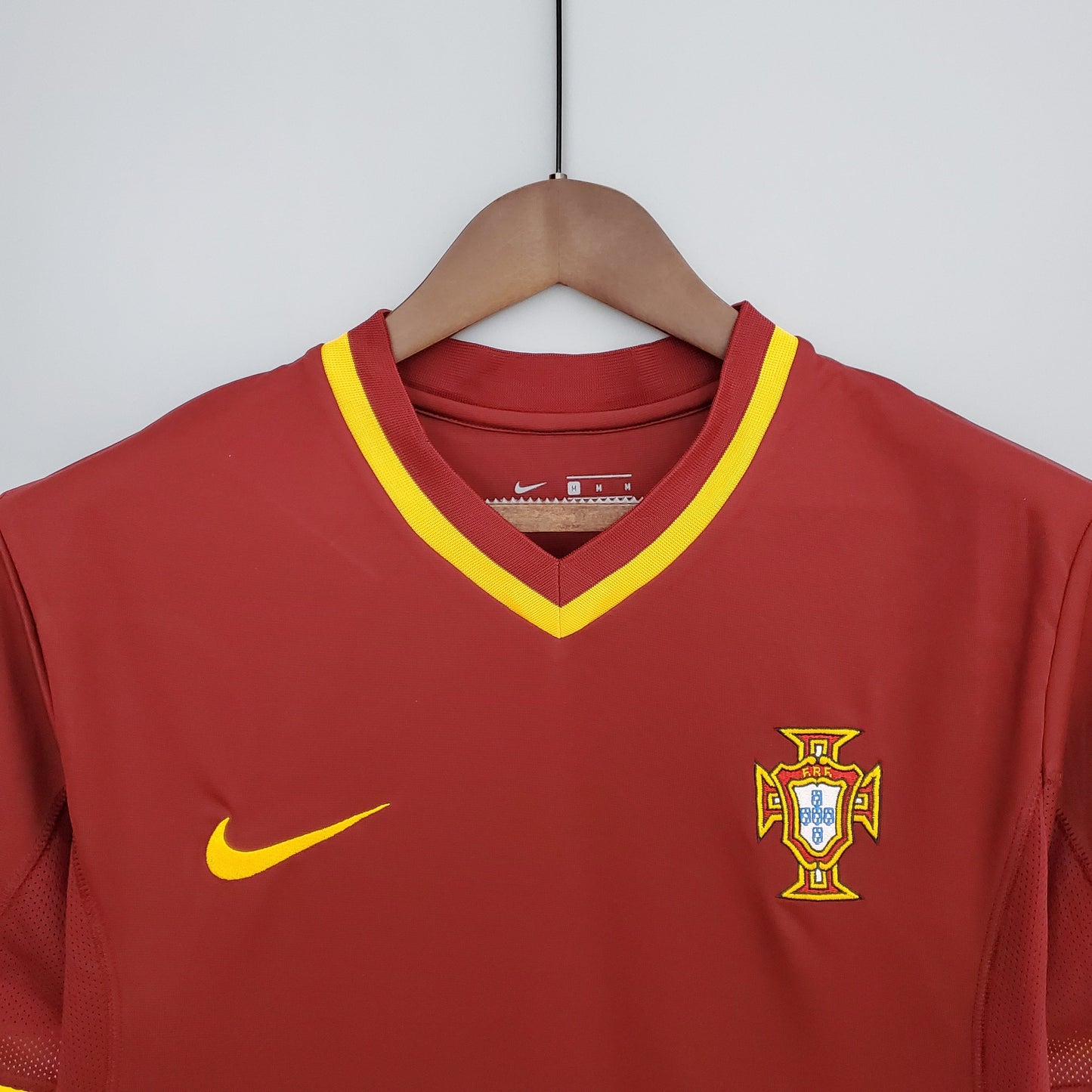 Portugal 2000 Home kit