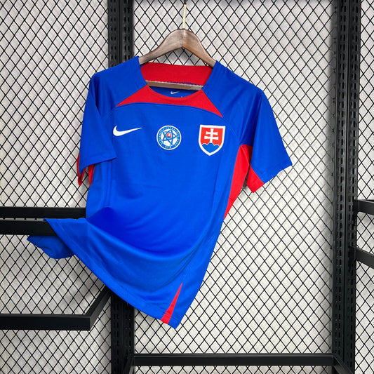 Slovakia 24/25 Home kit