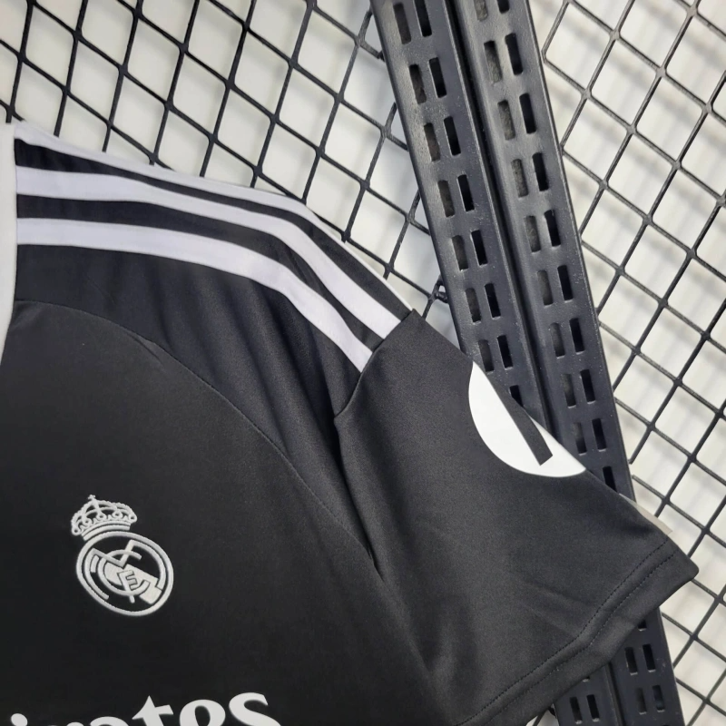 Real Madrid Black Special kit