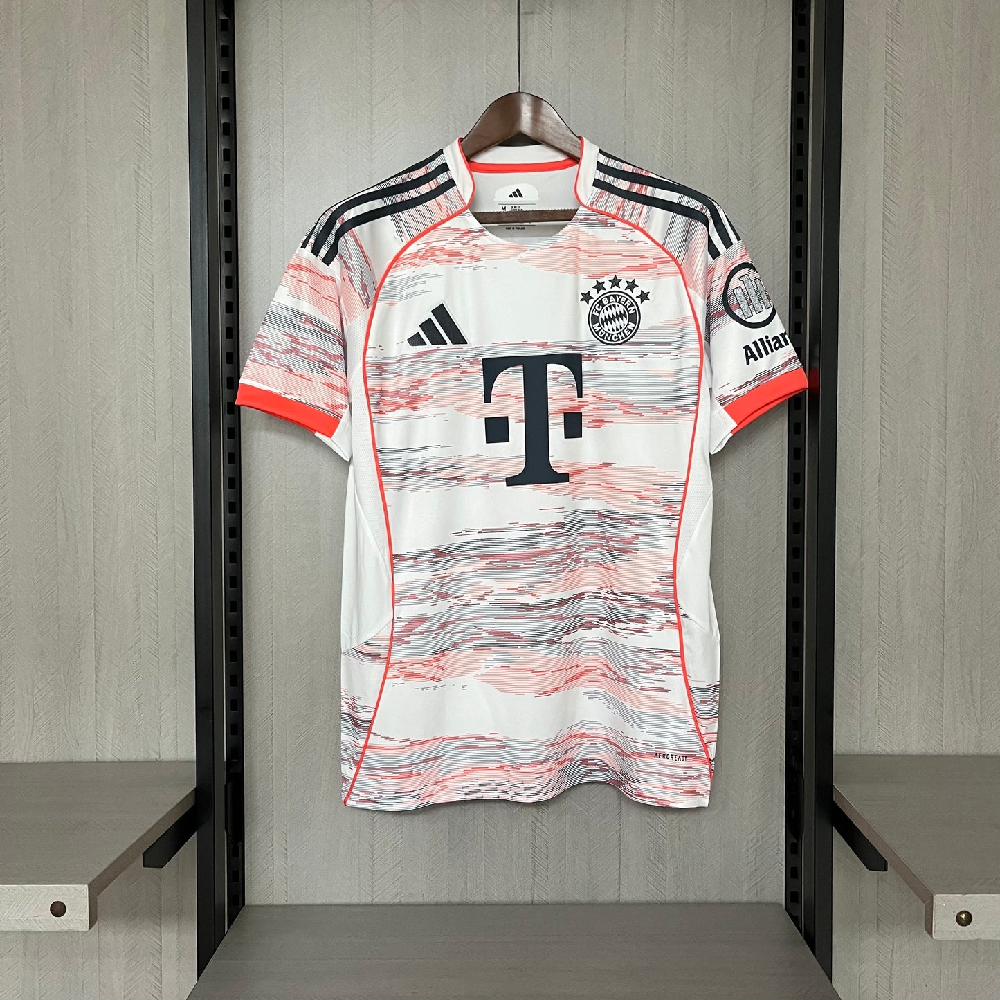 Bayern München 25/26 Away kit