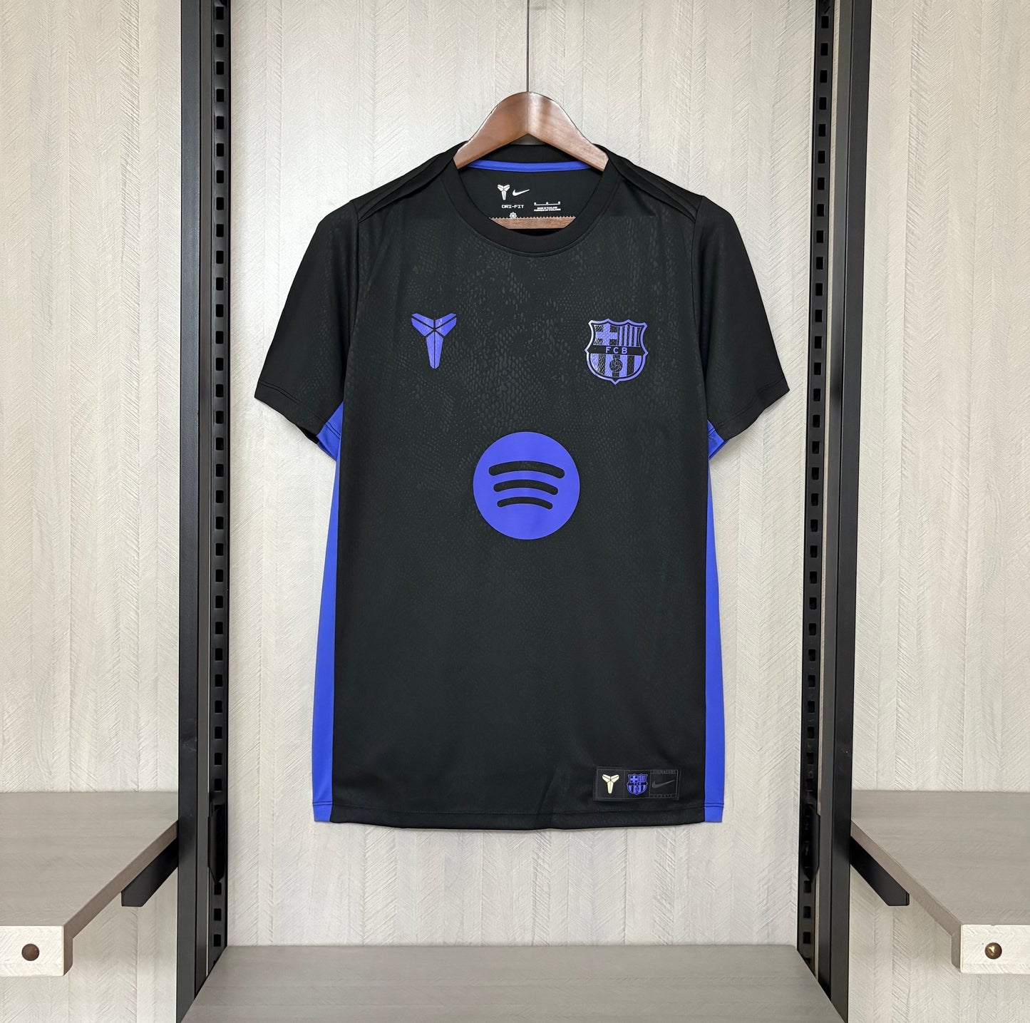Barcelona 25/26 Fourth kit